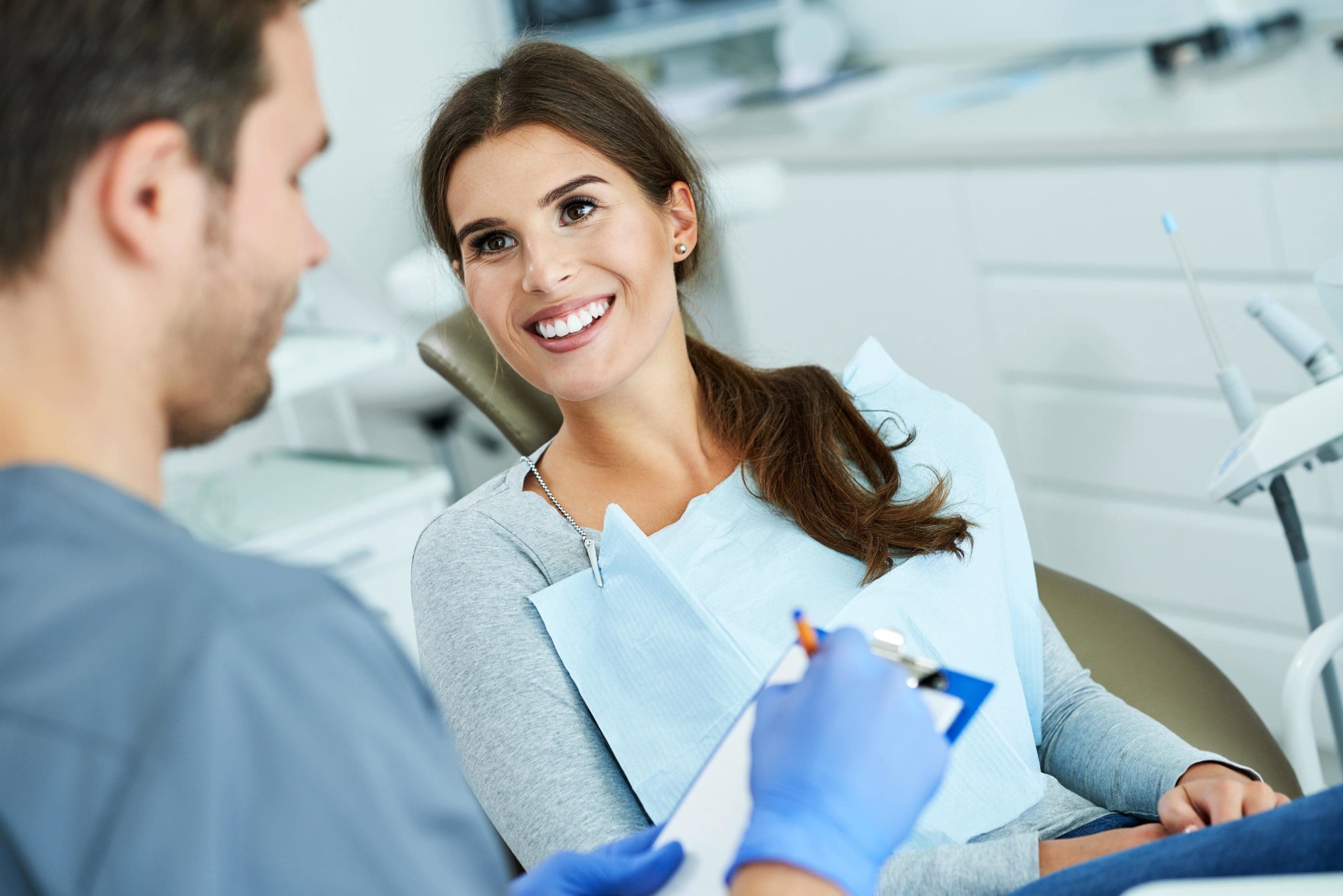 Crowns and Bridges - Kensington Court Clinic - how to dental caps help patients