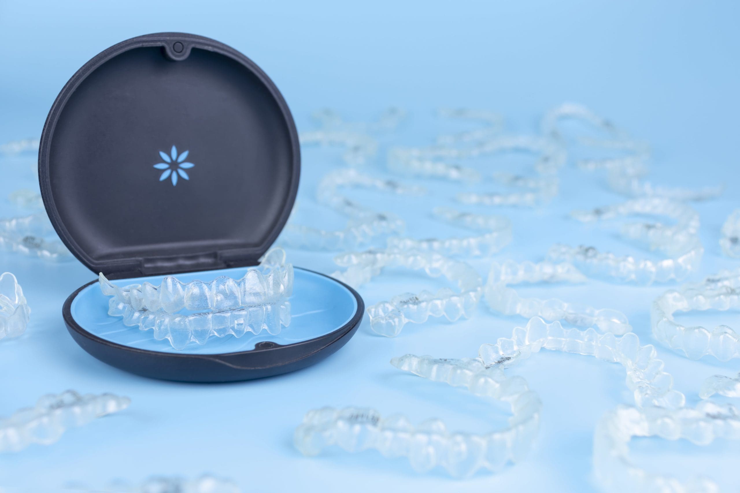 Invisalign Clear Braces - Kensington Court Clinic -what makes invisalign different